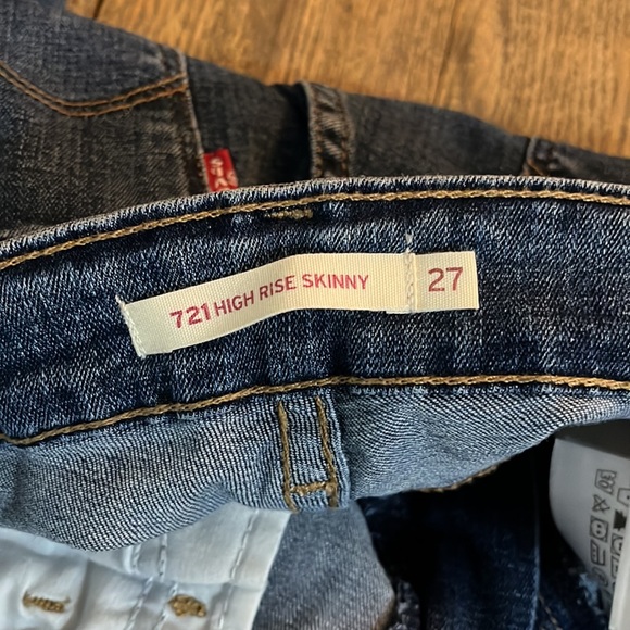 NWOT Levi’s Women’s 721 high rise skinny size 27 - Picture 8 of 10
